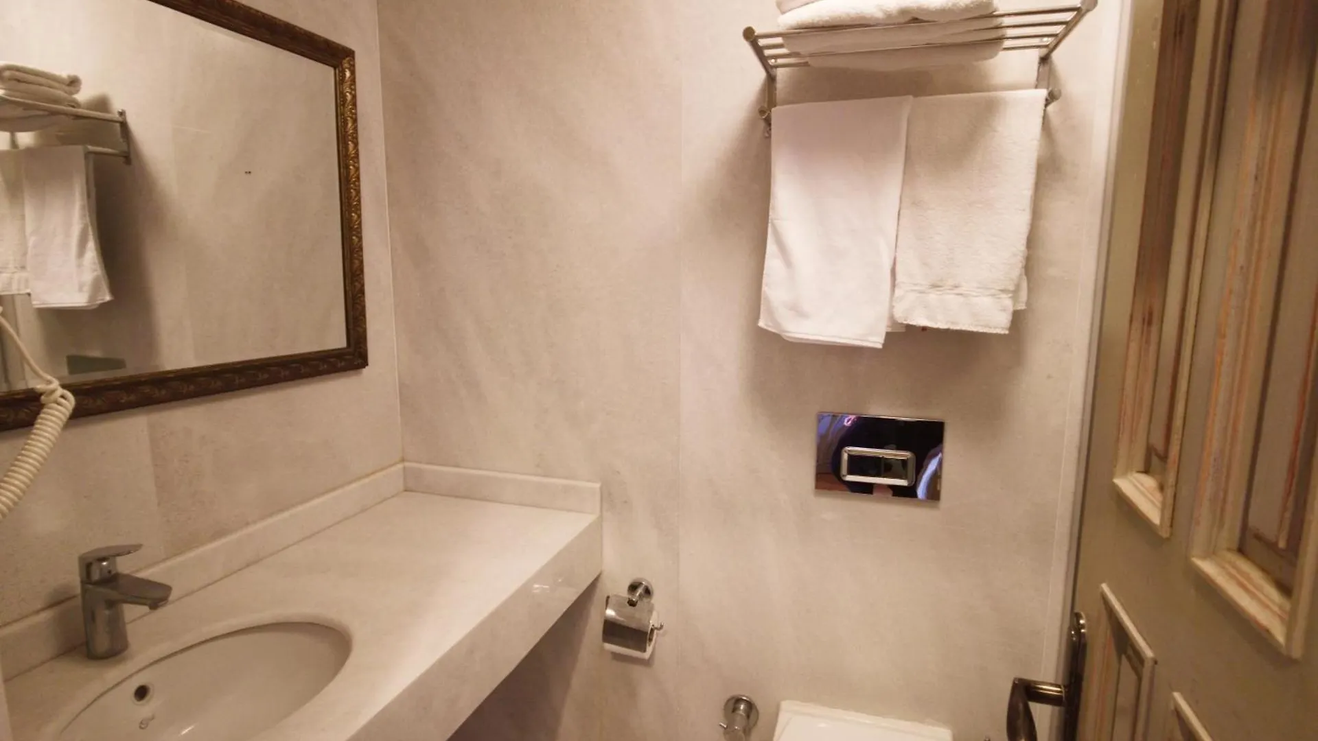 Hotel Han Urla Otel